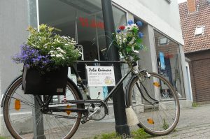 Felix Knümann, Fahrrad mit Blumen